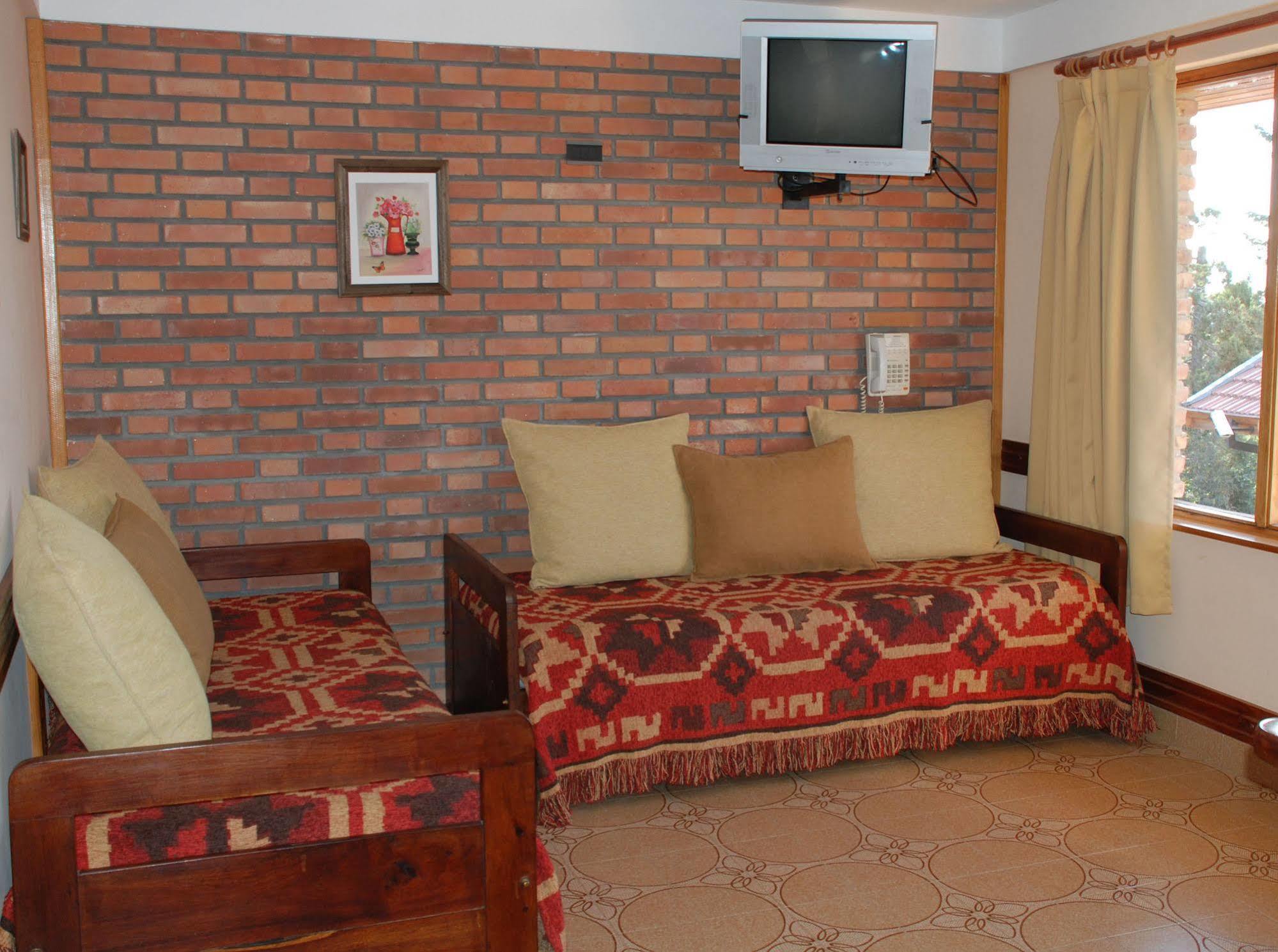 Lejano Nahuel Hotel San Carlos de Bariloche Eksteriør billede