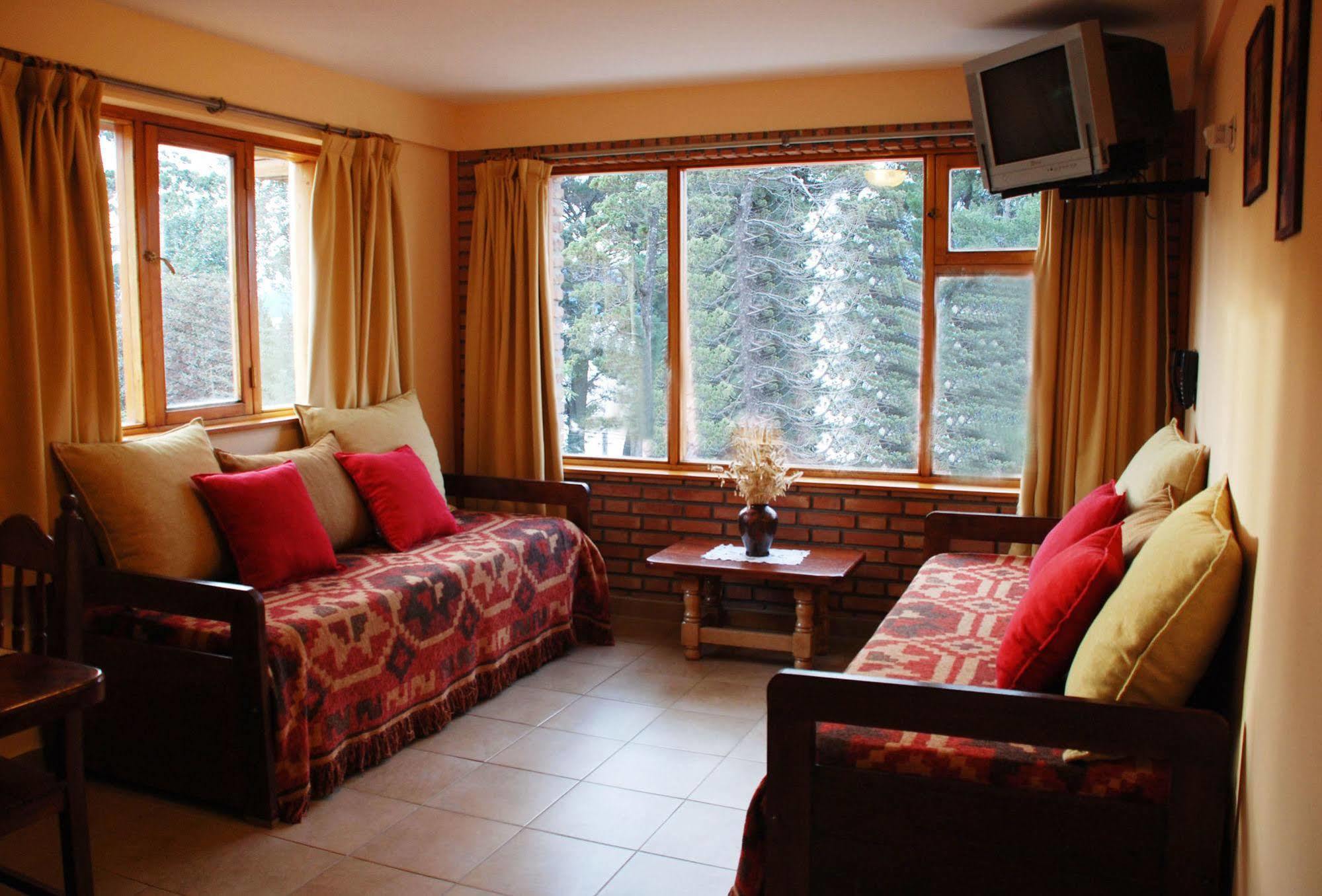 Lejano Nahuel Hotel San Carlos de Bariloche Eksteriør billede